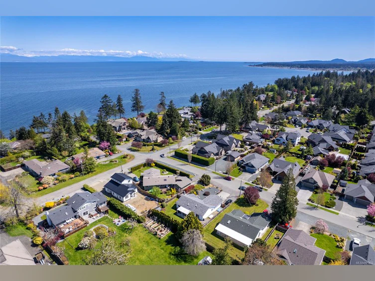767 Fairwind Avenue, Parksville, BC, V9P 1B2 - 44