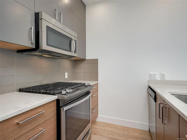 203-2580 Penrhyn Street, Saanich, BC, V8N 1G3 - 14