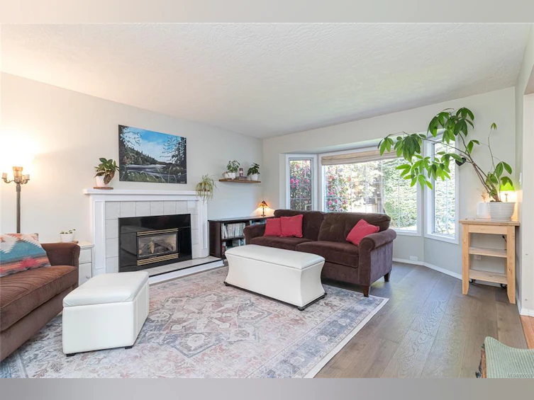 4288 Quadra Street, Saanich, BC, V8X 1L6 - 8