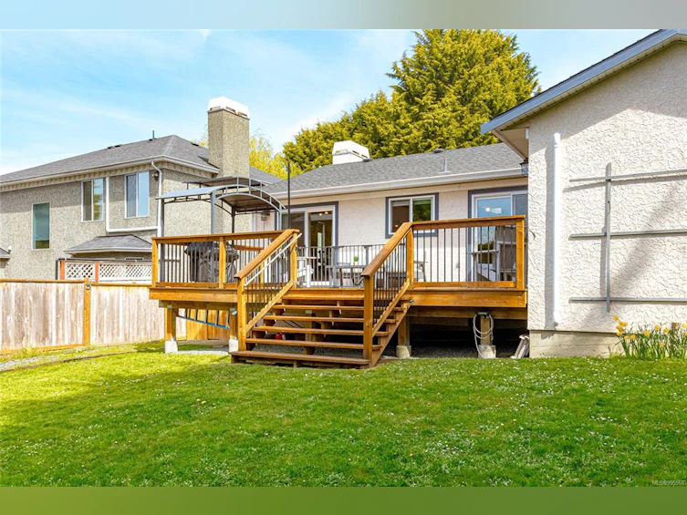 4288 Quadra Street, Saanich, BC, V8X 1L6 - 29
