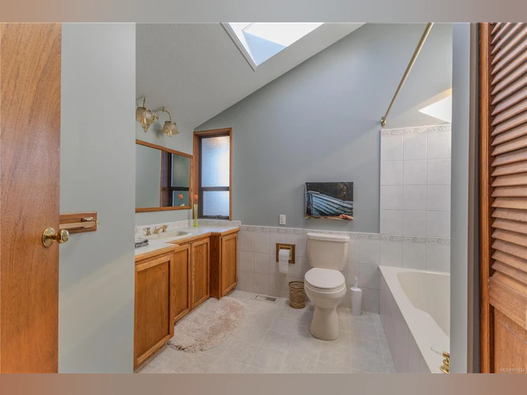 560 Galerno Road, Campbell River, BC, V9W 5Y2 - 22