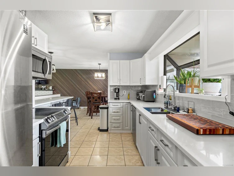 951 Northmore Road, Campbell River, BC, V9W 3L4 - 21