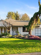 899 Kentwood Lane