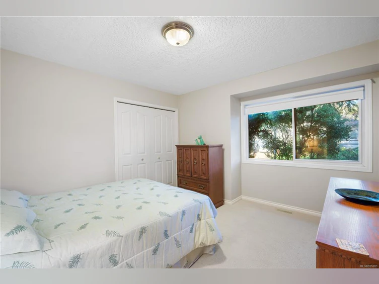 899 Kentwood Lane, Saanich, BC, V8Y 3C6 - 27
