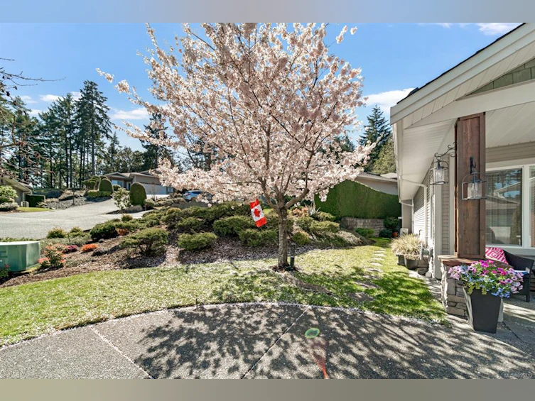 5283 Nelsonwoods Place, Nanaimo, BC, V9T 6R4 - 32