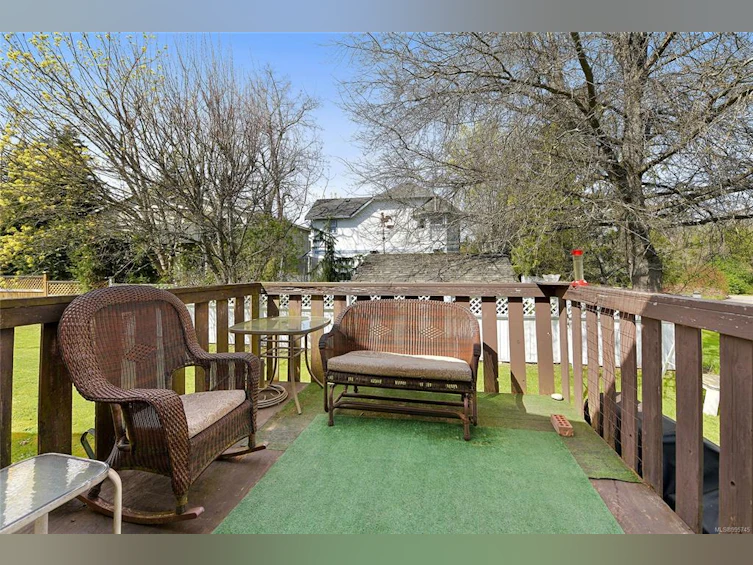 4376 Vanguard Place, Saanich, BC, V8Z 6X3 - 18