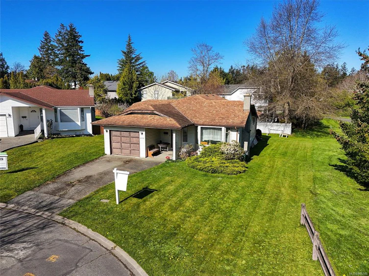 4376 Vanguard Place, Saanich, BC, V8Z 6X3 - 27