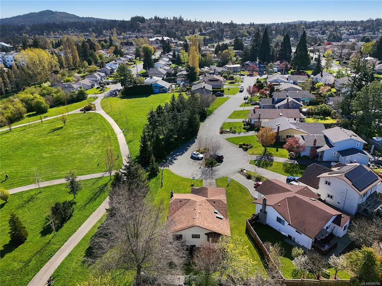 4376 Vanguard Place, Saanich, BC, V8Z 6X3 - 39