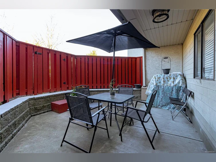 110-2757 Quadra Street, Victoria, BC, V8T 4E5 - 25