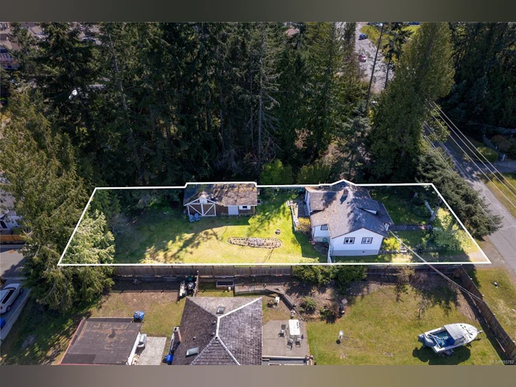 634 Jones Street, Qualicum Beach, BC, V9K 1H2 - 3