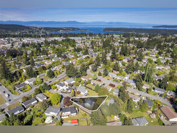 1030 Hawkes Turnaround, Nanaimo, BC, V9S 2S5 - 3
