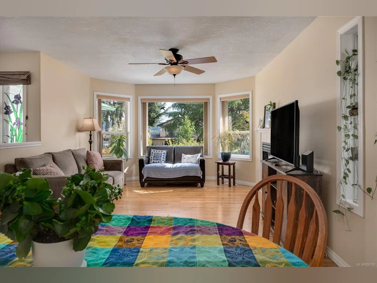 1156 3rd Avenue, Ladysmith, BC, V9G 1B3 - 8