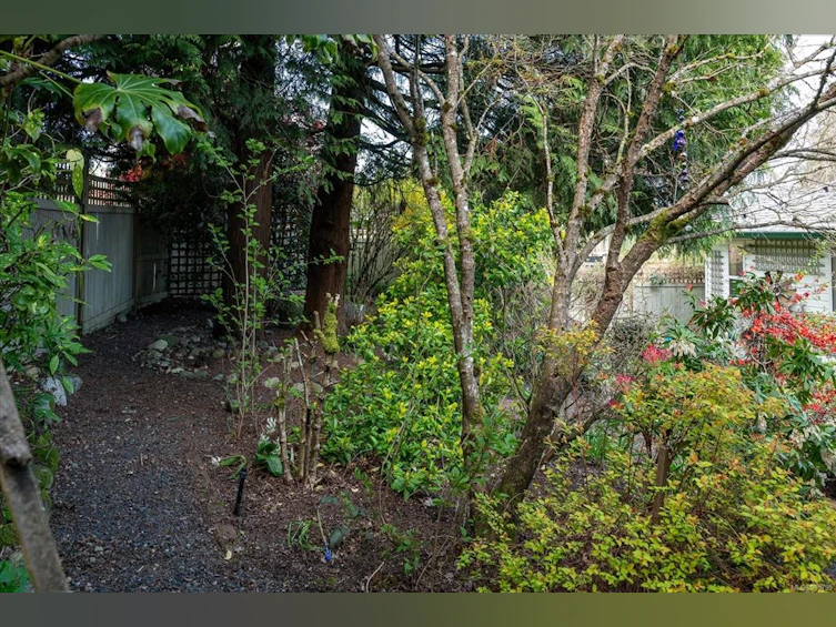1156 3rd Avenue, Ladysmith, BC, V9G 1B3 - 37
