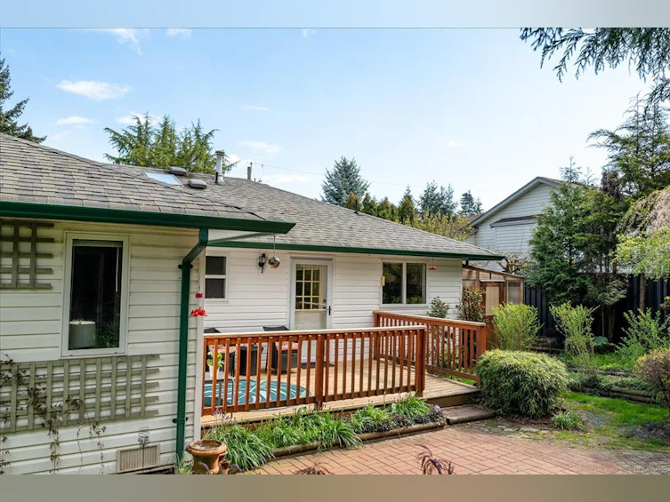 1156 3rd Avenue, Ladysmith, BC, V9G 1B3 - 39