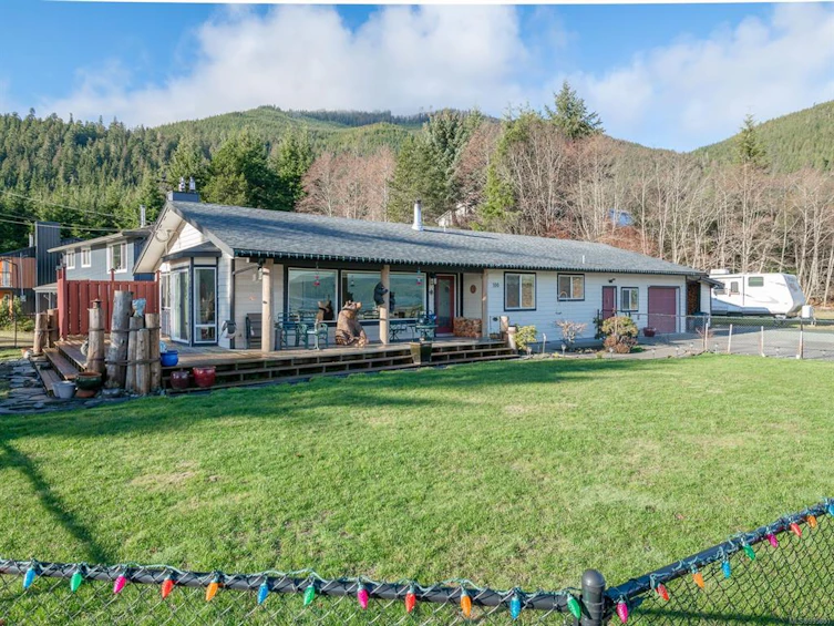 100 Dyer Drive, Kelsey Bay/Sayward, BC, V0P 1R0 - 14