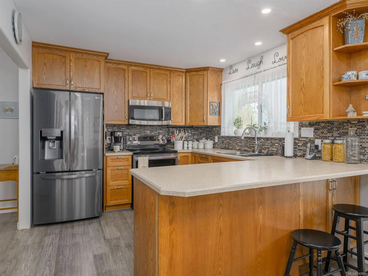 100 Dyer Drive, Kelsey Bay/Sayward, BC, V0P 1R0 - 32