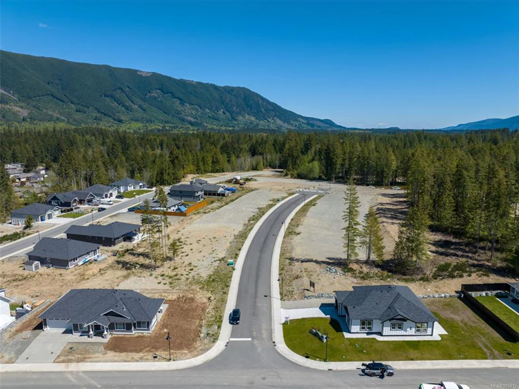 162 Maplewood Rise, Lake Cowichan, BC, V0R 2G0 - 3