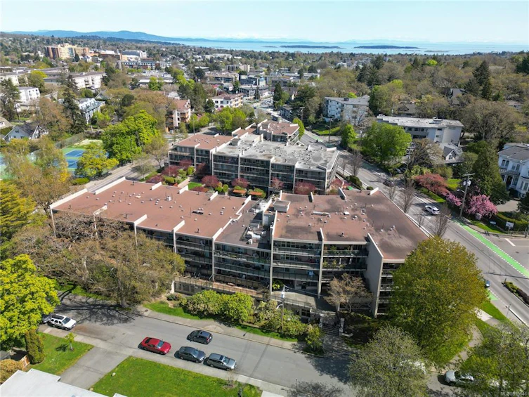 212-1419 Stadacona Avenue, Victoria, BC, V8S 5J3 - 3