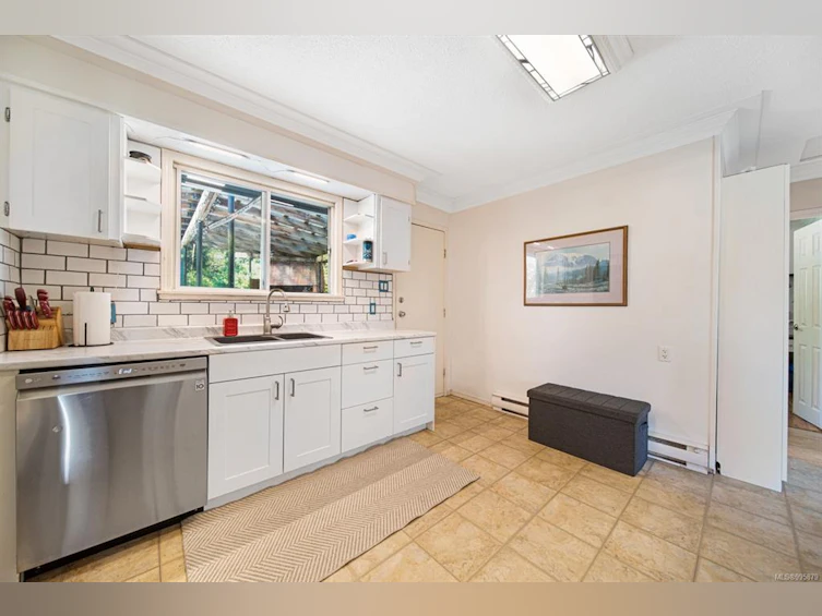 3275 Adby Road, Nanaimo, BC, V9T 2W5 - 12