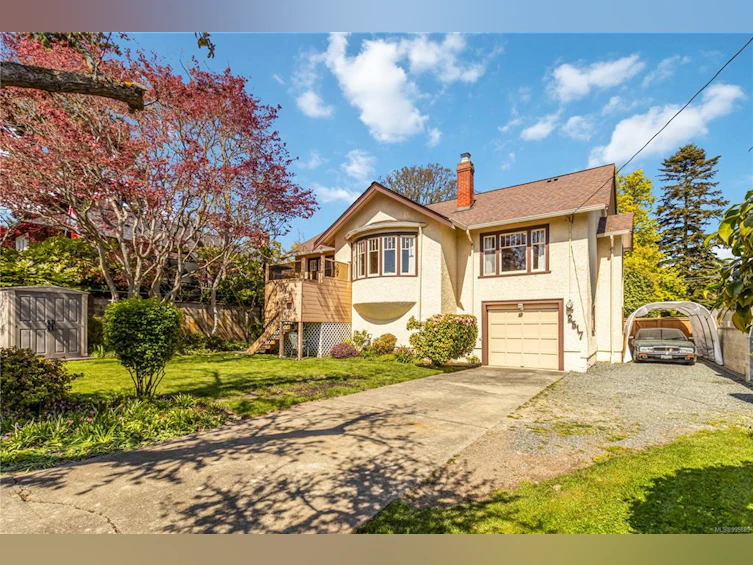 2517 Margate Avenue, Oak Bay, BC, V8S 3A3 - 2