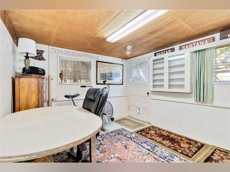 2517 Margate Avenue, Oak Bay, BC, V8S 3A3 - 32
