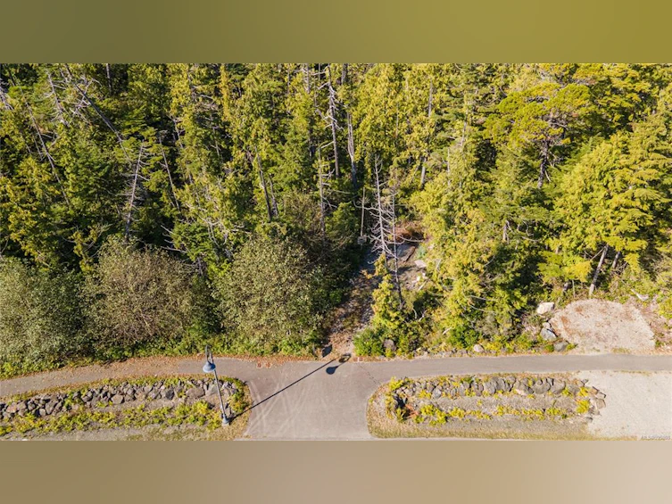 2045 Cynamocka Road, Ucluelet, BC, V0R 3A0 - 3