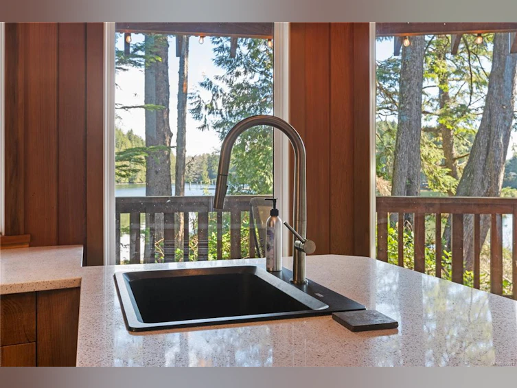 1-1015 Peninsula Road, Ucluelet, BC, V0R 3A0 - 5