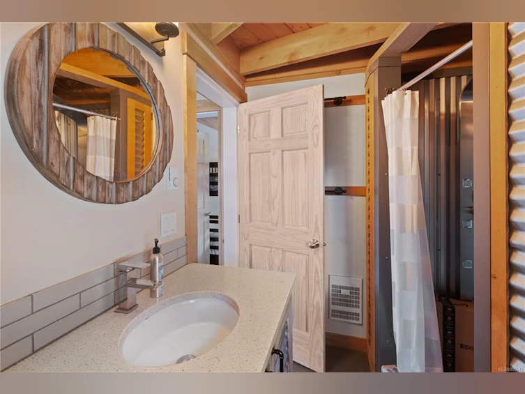 1-1015 Peninsula Road, Ucluelet, BC, V0R 3A0 - 16