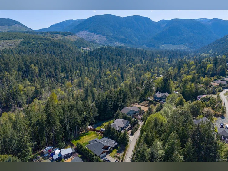 1728 Spirit Way, Qualicum Beach, BC, V9K 2S3 - 37