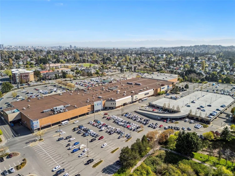 356 W Burnside Road, Saanich, BC, V8Z 1M1 - 29