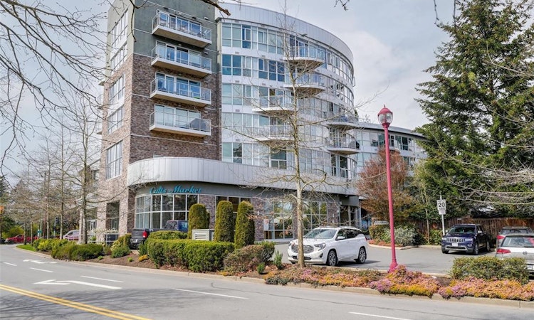 529-2745 Veterans Memorial Pkwy