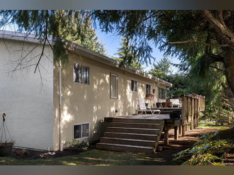 1925 Hovey Road, Central Saanich, BC, V8M 1V8 - 24