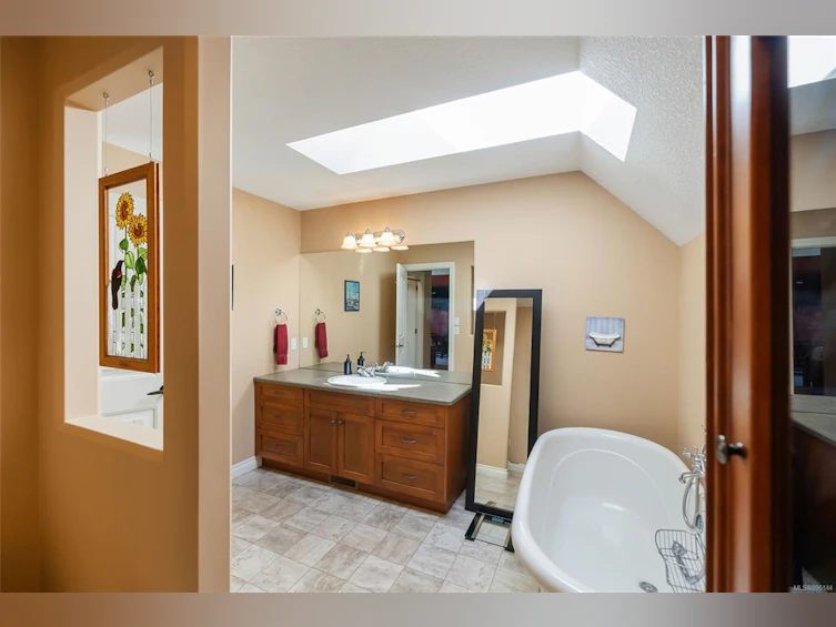 2190 Honey Wulff Close, Nanoose, BC, V9P 9L6 - 33