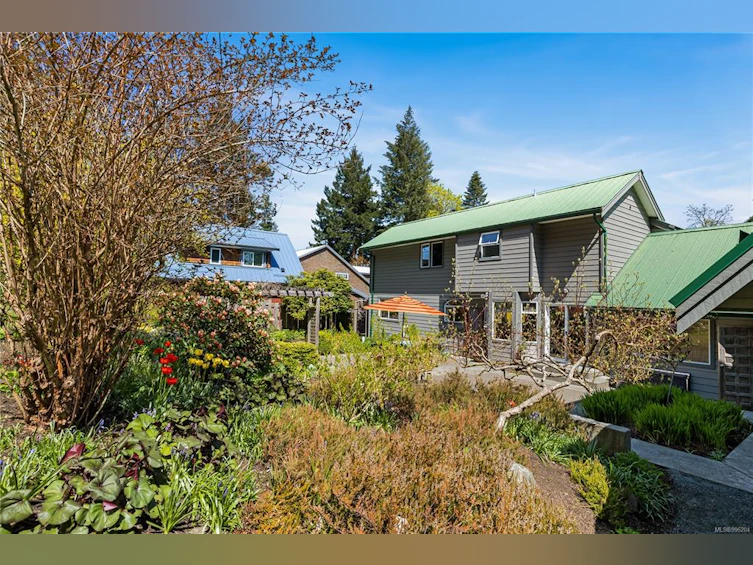 5899 Aldergrove Drive, Courtenay, BC, V9N 1W2 - 14