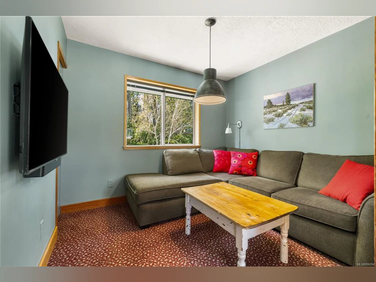 5899 Aldergrove Drive, Courtenay, BC, V9N 1W2 - 43