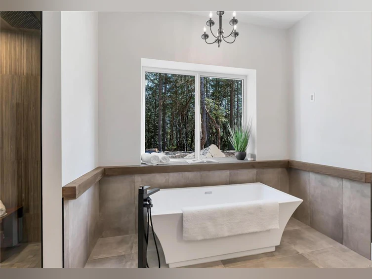6707 Willis Point Road, Central Saanich, BC, V9E 2A2 - 34