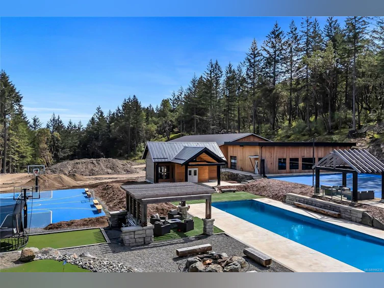 6707 Willis Point Road, Central Saanich, BC, V9E 2A2 - 69