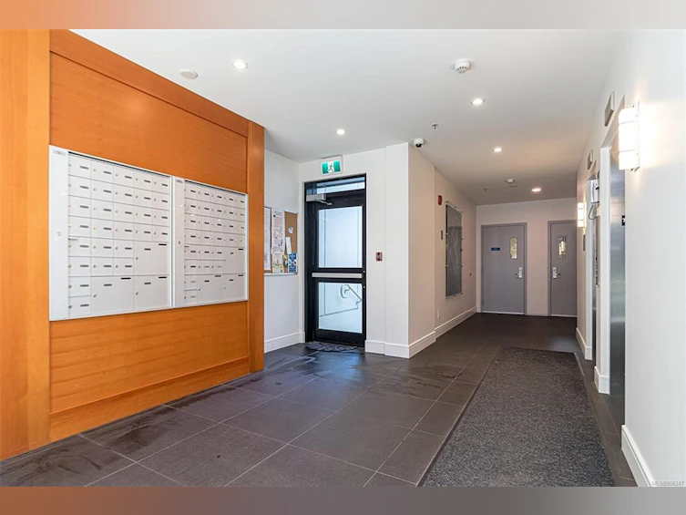 216-1411 Cook Street, Victoria, BC, V8V 3P9 - 5