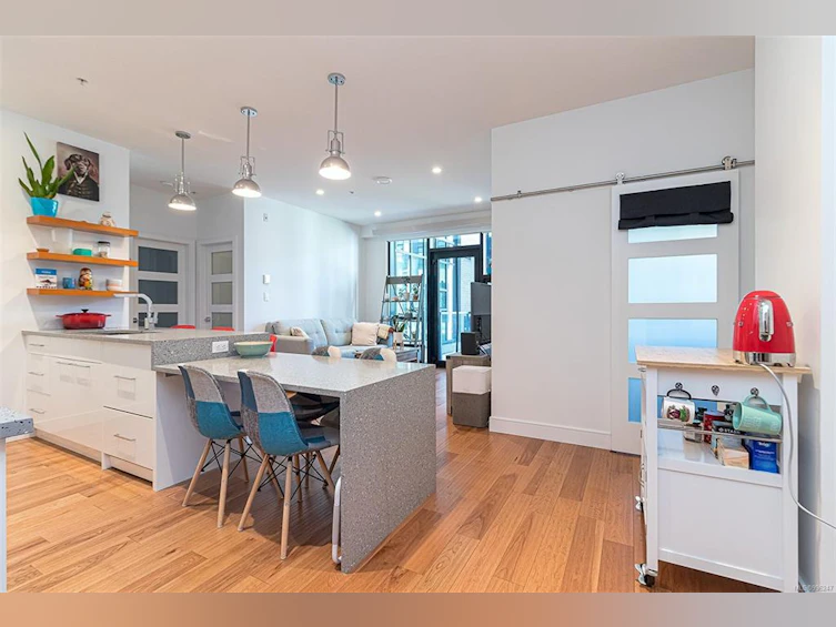 216-1411 Cook Street, Victoria, BC, V8V 3P9 - 7