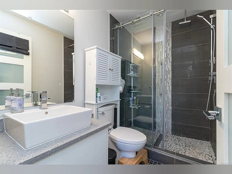 216-1411 Cook Street, Victoria, BC, V8V 3P9 - 22