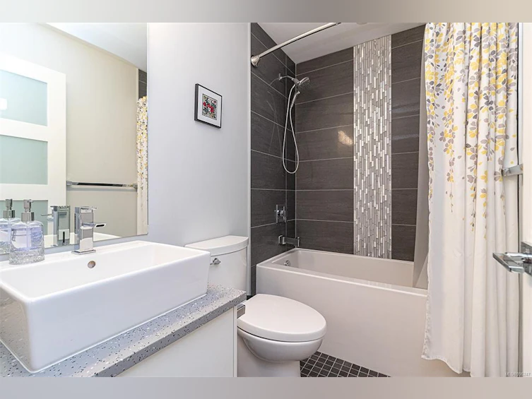 216-1411 Cook Street, Victoria, BC, V8V 3P9 - 24