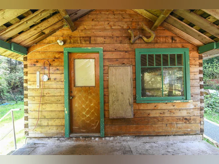 123 Baynes Drive, Fanny Bay, BC, V0R 1W0 - 2