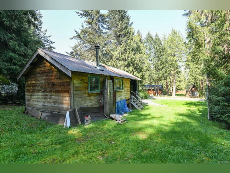 123 Baynes Drive, Fanny Bay, BC, V0R 1W0 - 10