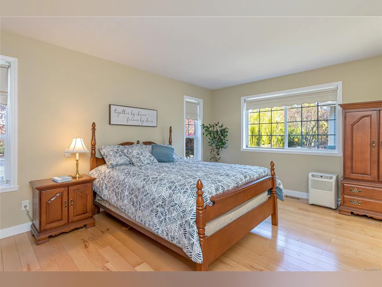 428 W First Avenue, Qualicum Beach, BC, V9K 1J8 - 7