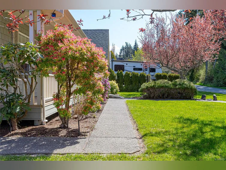 428 W First Avenue, Qualicum Beach, BC, V9K 1J8 - 14