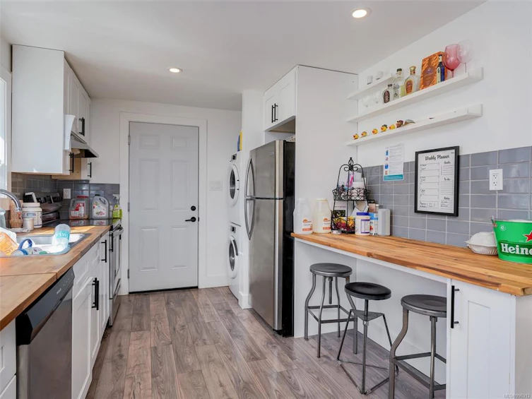 520 Treanor Avenue, Langford, BC, V9B 3H1 - 17