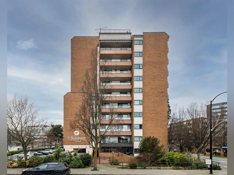 404-1630 Quadra Street, Victoria, BC, V8W 3J5 - 24