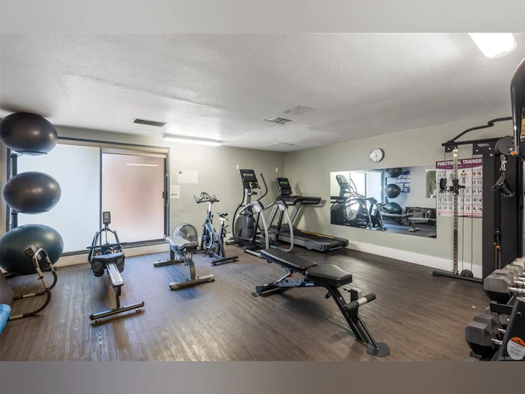 404-1630 Quadra Street, Victoria, BC, V8W 3J5 - 18