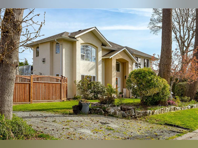 1136 Lucille Drive, Central Saanich, BC, V8M 1H6 - 40