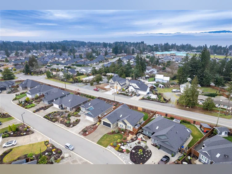 1004 Brookfield Crescent, French Creek, BC, V9P 0E3 - 50